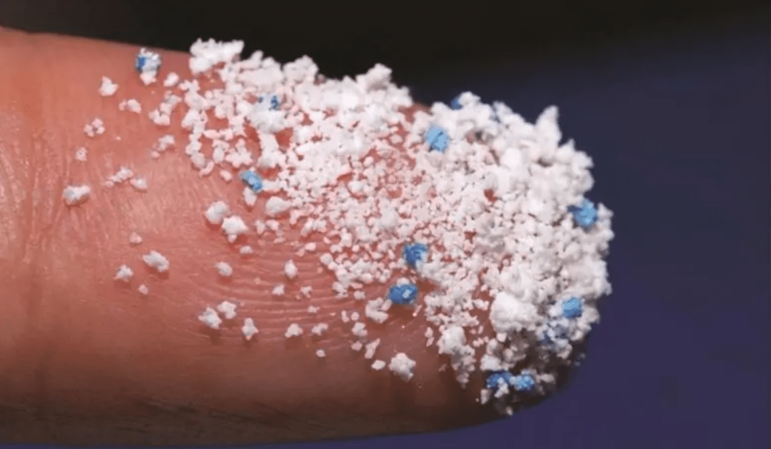 原创人类粪便和血液中相继发现塑料微颗粒霍金的预言或将验证