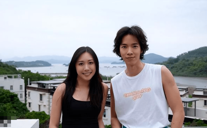 6位港圈星二代,身材高挑打扮成熟,发育得一个比一个好_任晴佳_女儿