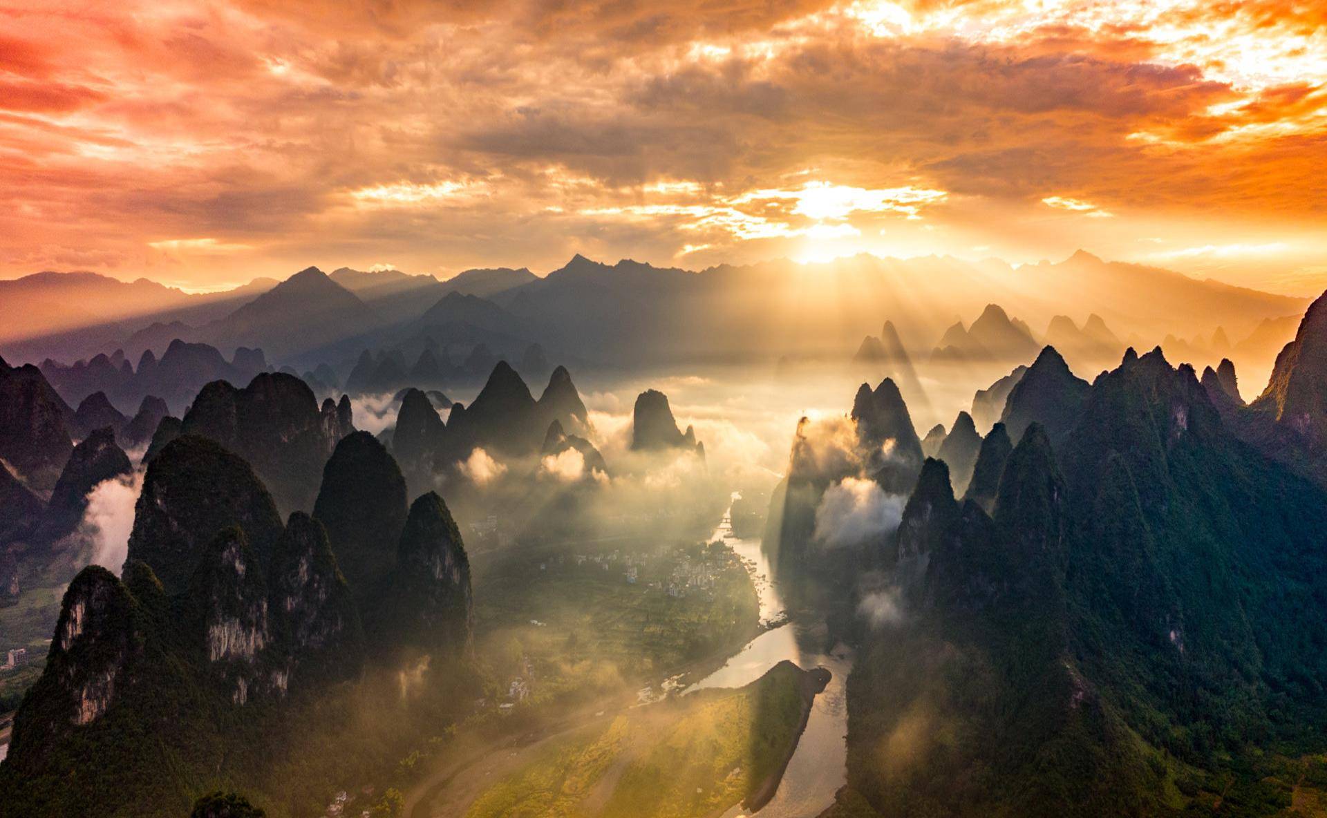 中国10个最美地貌奇观，大自然的鬼斧神工之作，实在令人震撼惊叹