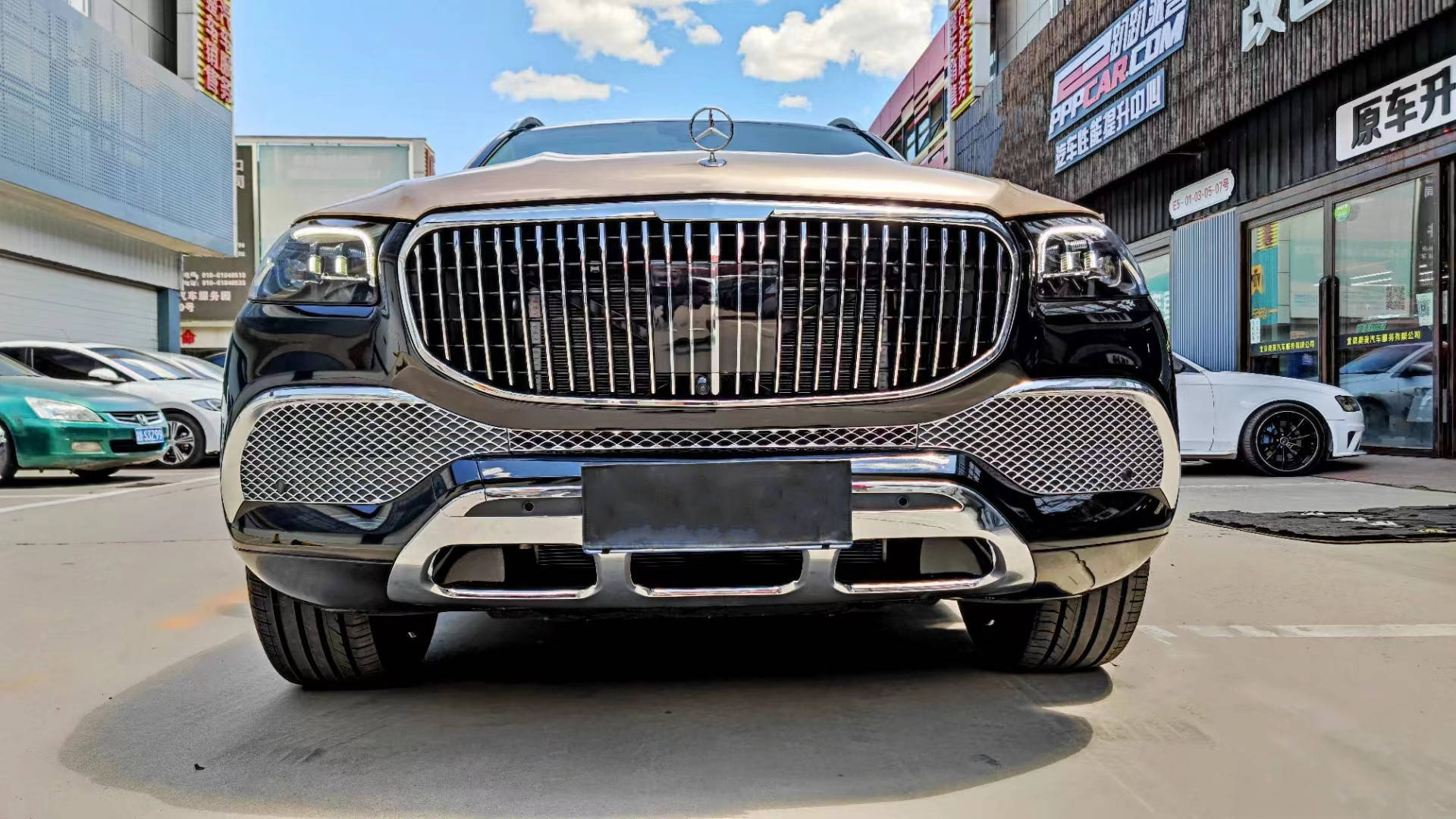 21款奔驰gls400改迈巴赫外观包围套件22寸原厂轮毂