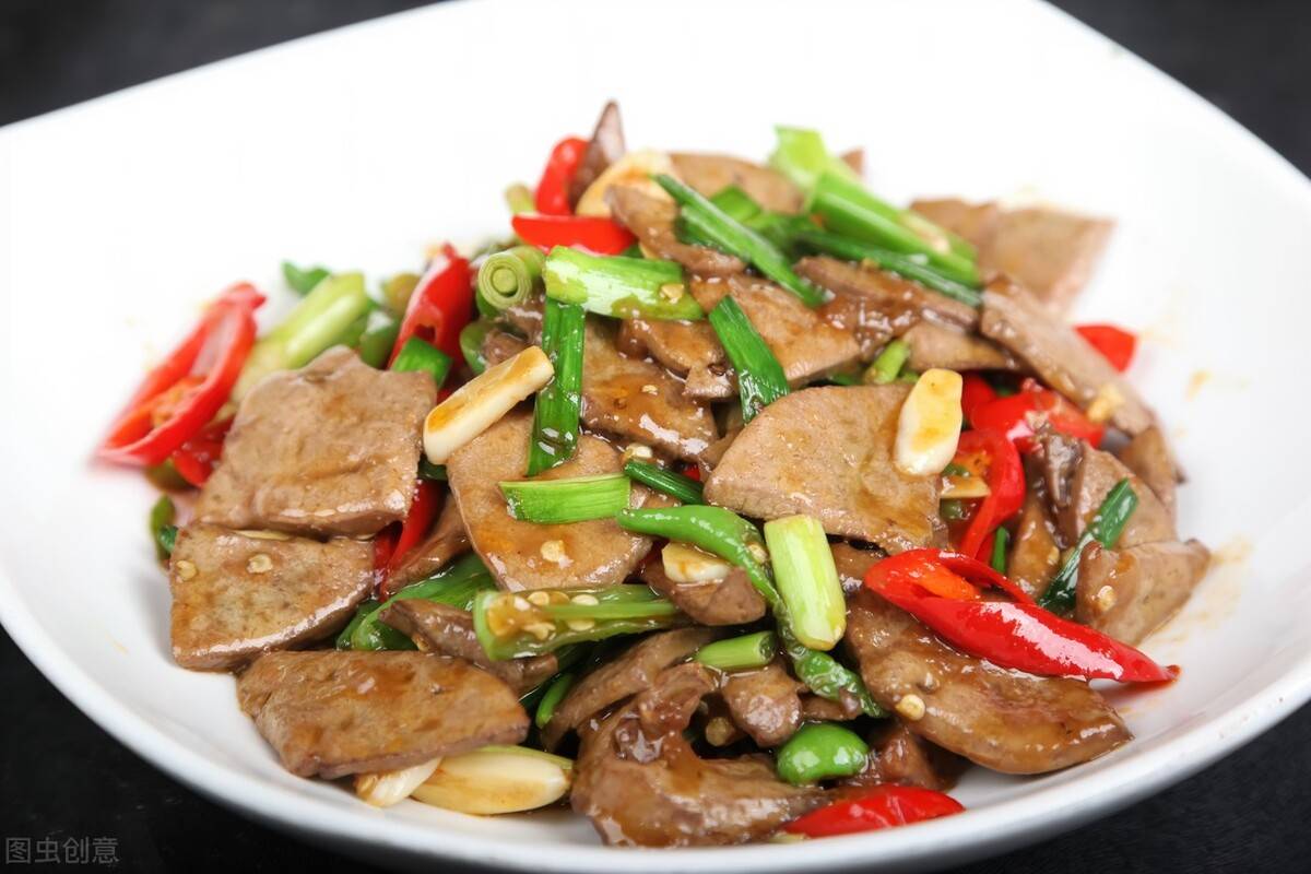 原创家常小炒猪肝猪肝鲜嫩开胃下饭在家也可以做出饭店的味道