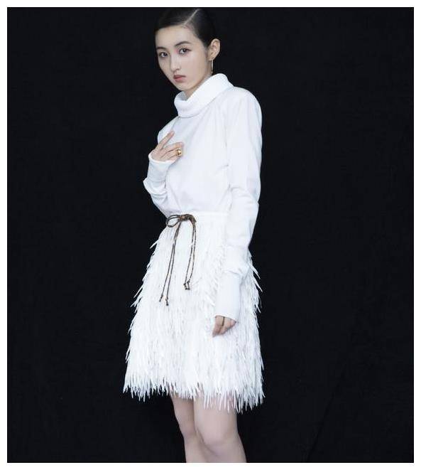 张子枫好不容易选对衣服,发型却成灾难?造型师该夸还是该骂?