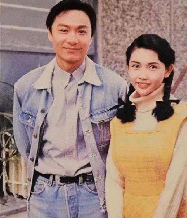 原创61岁港星林俊贤一件牛仔衫穿了32年网友这件衣服比我还大