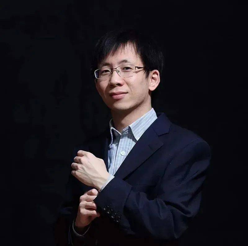 引发"即将上市"猜测_张一鸣_梁汝波_香港