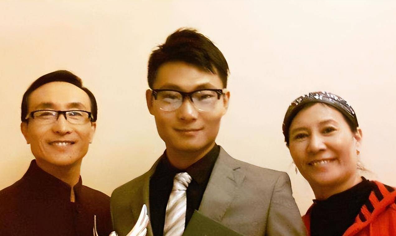 原创黄一惠中戏毕业嫁人退圈被公婆催婚又催生连生两女毫无怨言