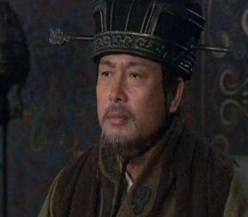 张裔，字君嗣，是蜀郡成都人。他很有才华，博览群书。在刘璋治理益州时