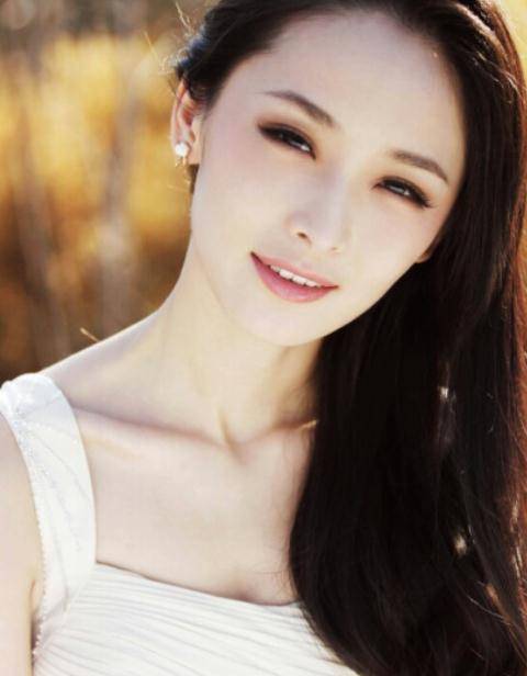 不温不火,今凭借《秋蝉》惊艳回归,颜值美过女主_梁婧娴_角色_方珍妮