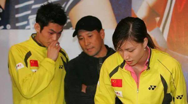 可这件事情并没有具体证据,李永波也并未受到出处罚,可是李玲蔚却从