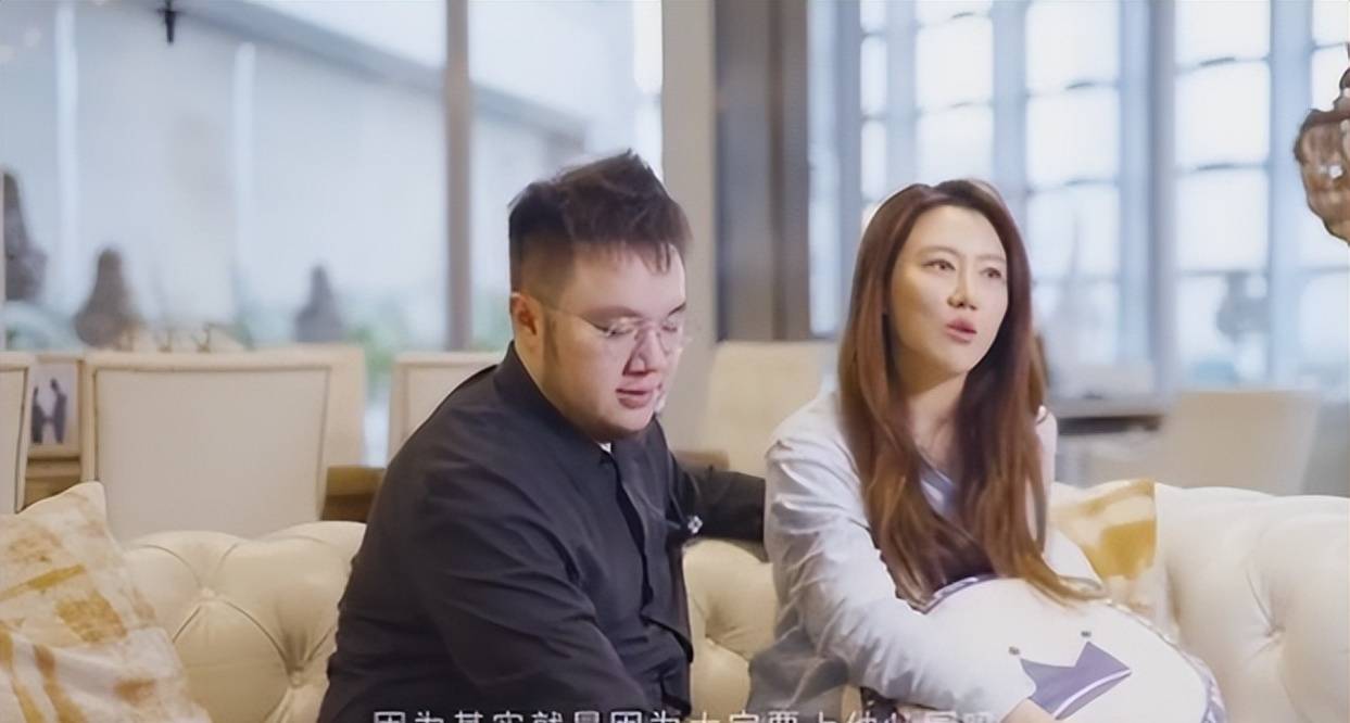 原创巴图老婆博谷出月子宋丹丹现身月子会所怀抱孙子笑得合不拢嘴
