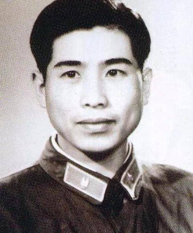 原创88岁电影艺术家张良生日照曝光夫妻都80多岁堪称神仙眷侣