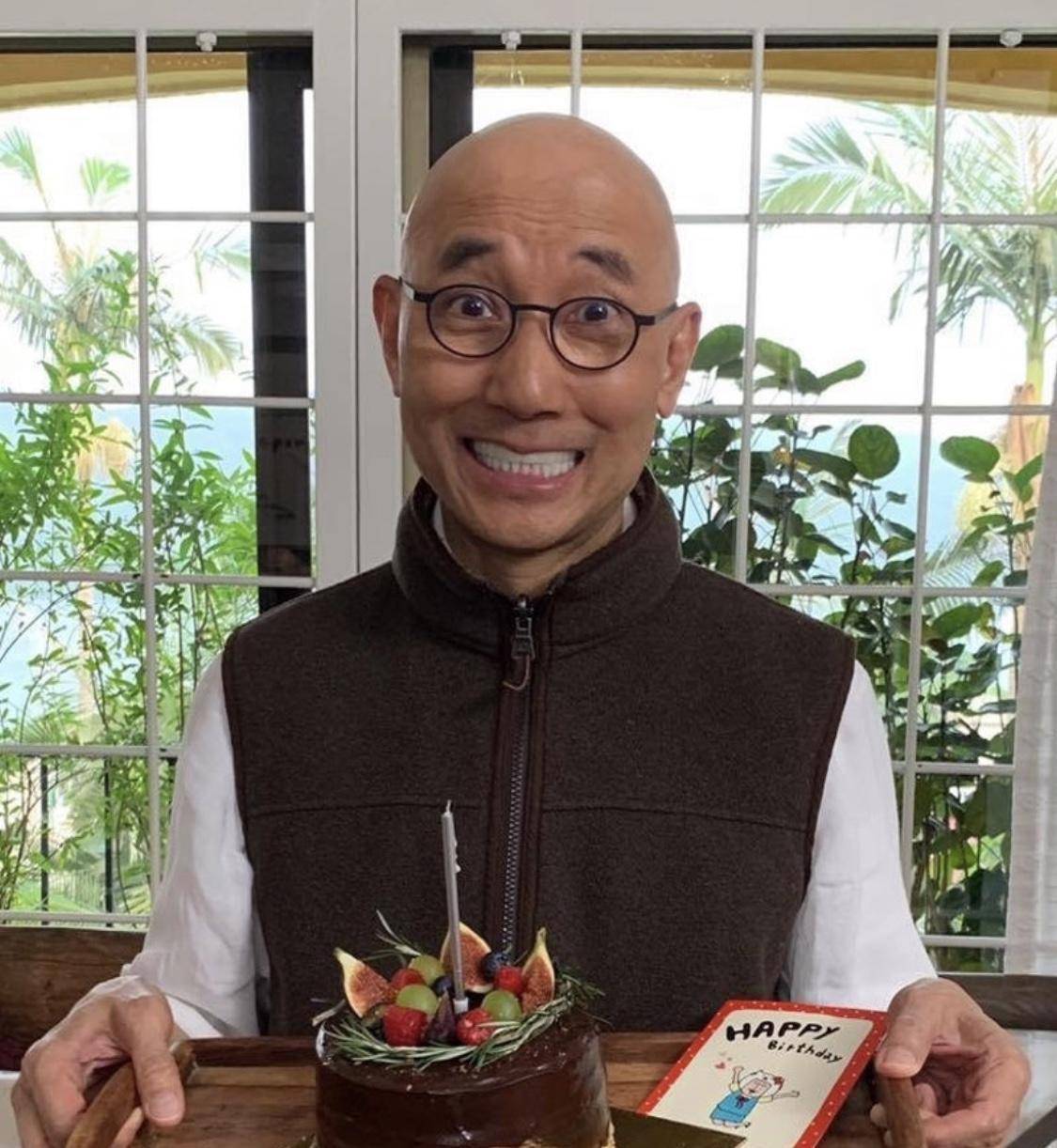 明星被叫错名字时他的情商最高_张坚庭_电影_女士