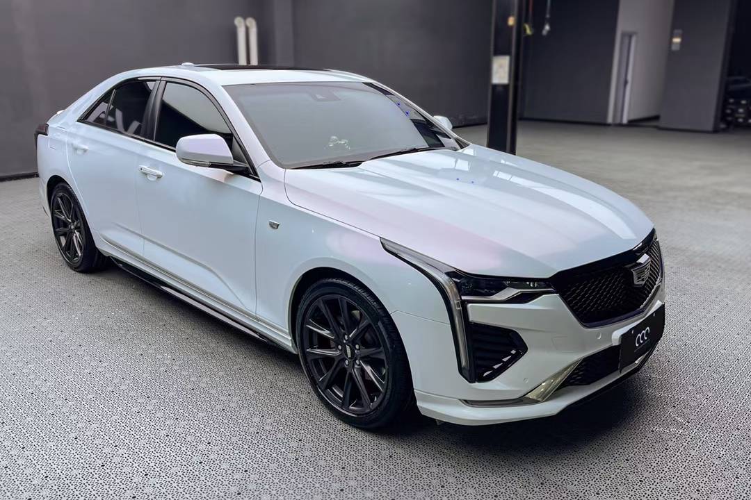 凯迪拉克ct4 漫彩改色膜钻石白变粉_pink_贴膜_white