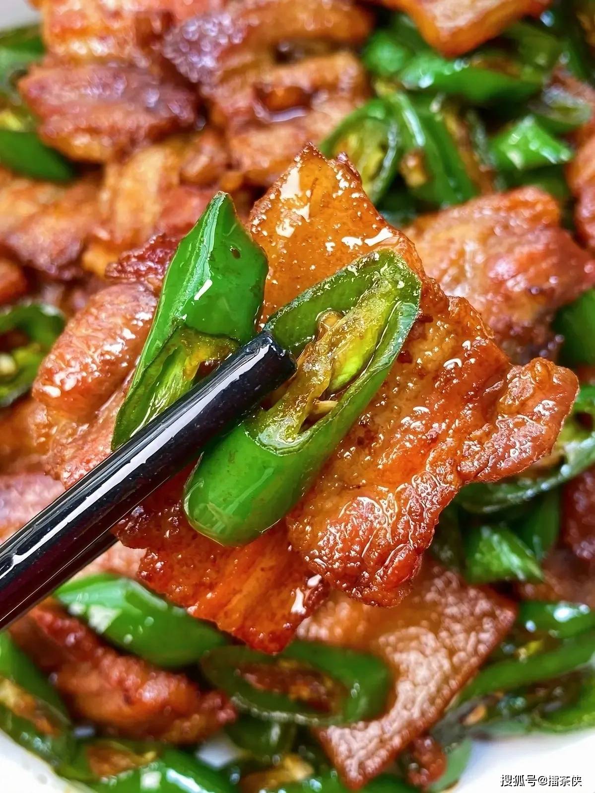 五花肉炒辣椒图文食谱