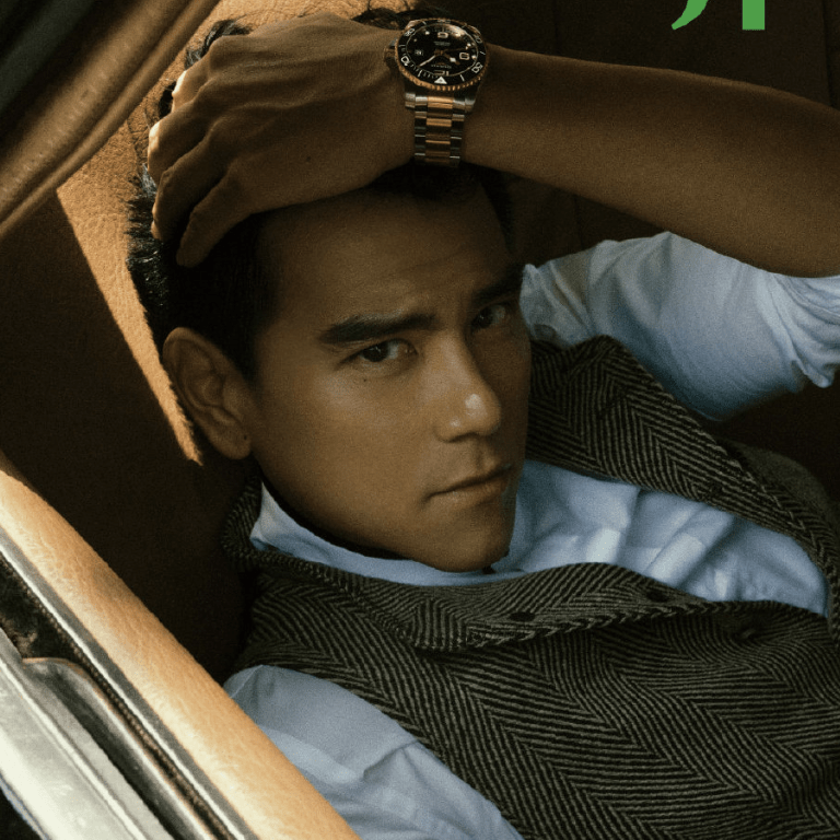 在酒店里闲来无事的彭于晏每天都在转发粉丝们的动态,真是十级宠粉.