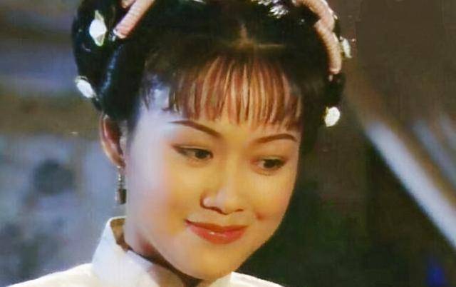 张卫健版本的《鹿鼎记》饰演阿珂的朱茵也是绝代美女