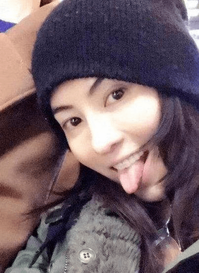 盘点爱吐舌头的女明星图1的她最时尚图5才是最迷人