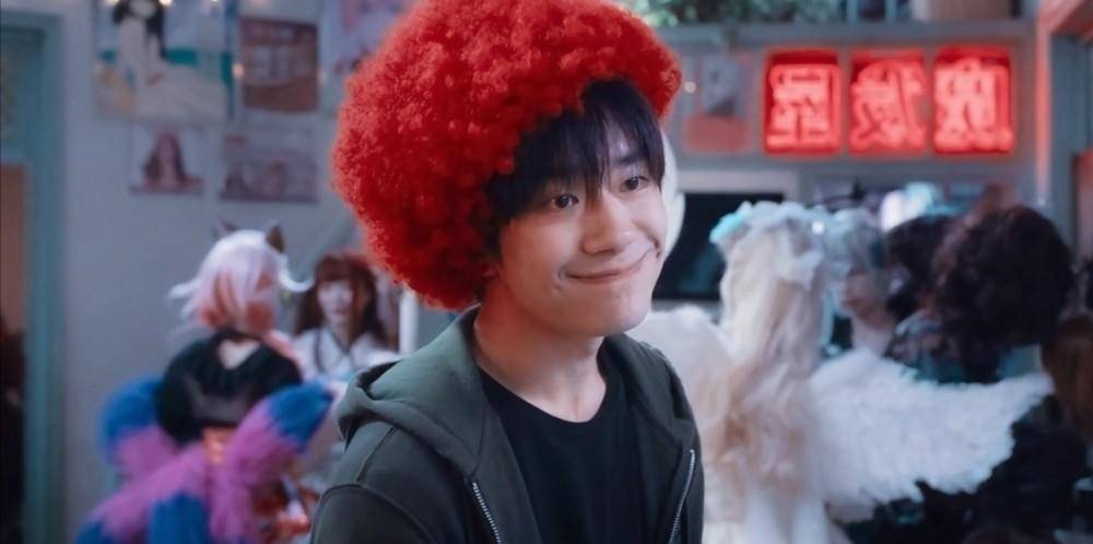 原创送你一朵小红花的易烊千玺终于干了点年轻人该干的的事