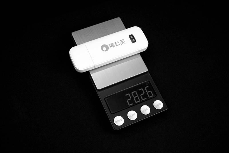 随时随地上网自由，1GB不到2分钱，蒲公英X4U随身WiFi开箱体验