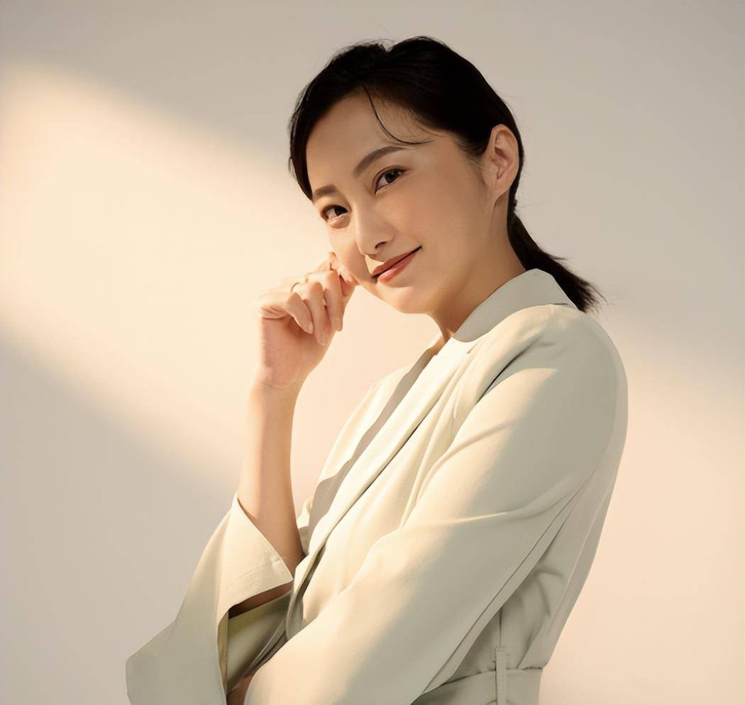 偶像剧女神,结婚5年曾多次流产,今官宣怀孕,网友:太不容易了_赵小侨