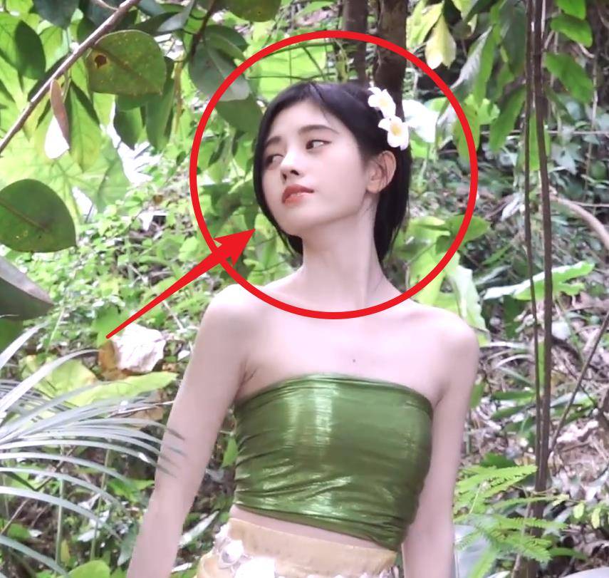 鞠婧祎修图了,工作室晒傣族花絮视频,原来是大家冤枉她了_进行了_造型