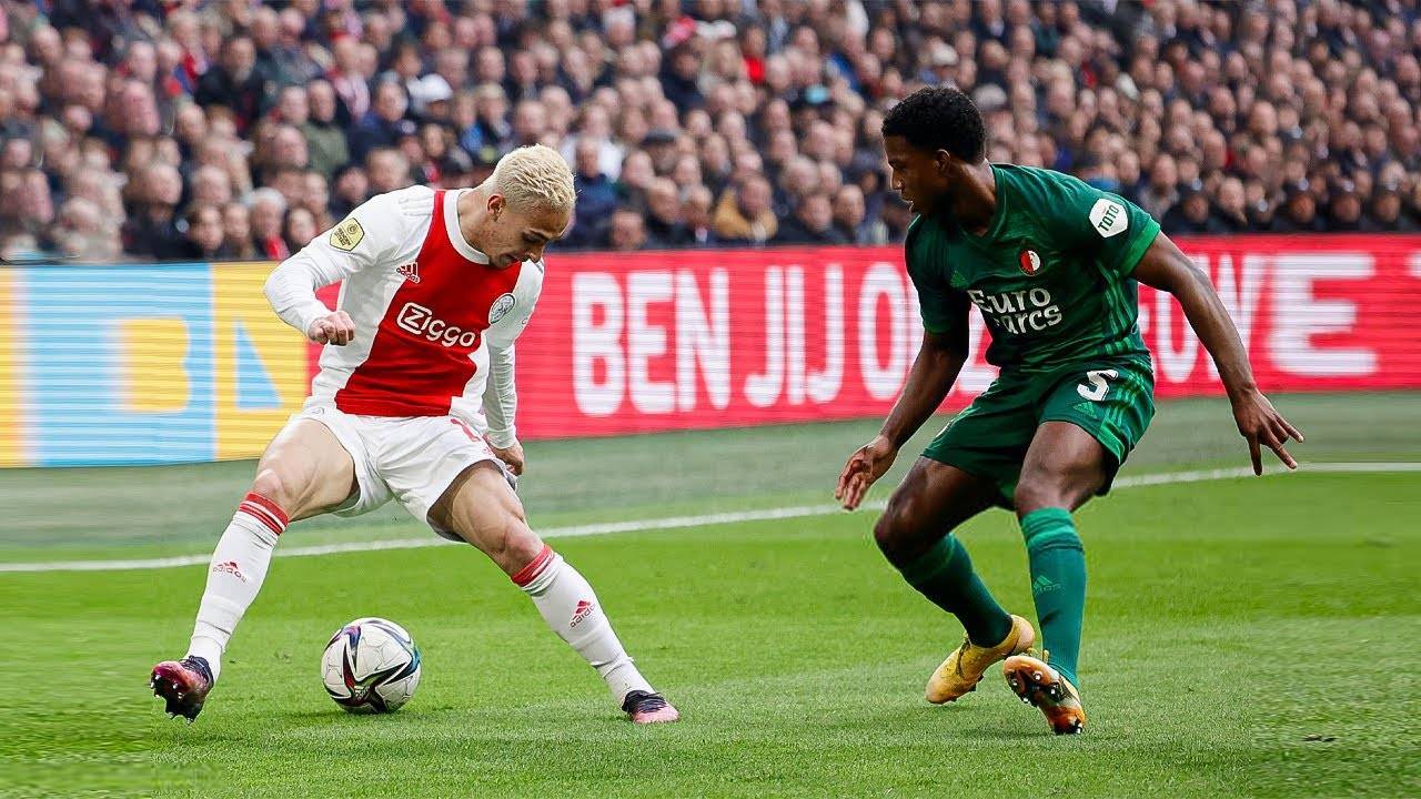 原创手把手教你五种花式颠球技巧