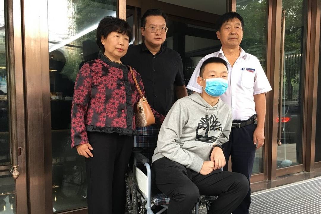 原创养父发声姚策去世后养母悲伤过度卧床不起网友一点也不同情