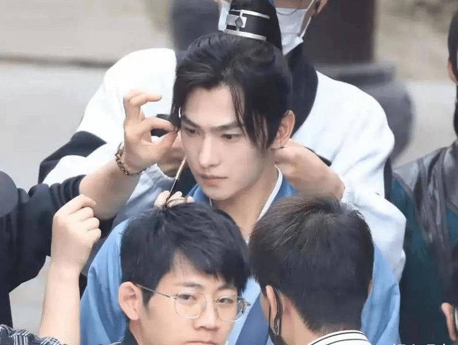 原创且试天下最新路透曝光杨洋张丰毅亲密合照杨洋状态我惊了