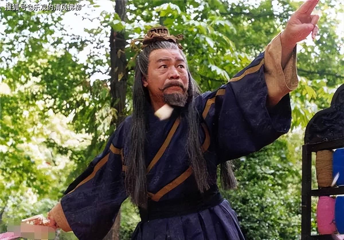 笑傲江湖:练成辟邪剑法的岳不群,有几人能够与之匹敌_任我行_武功