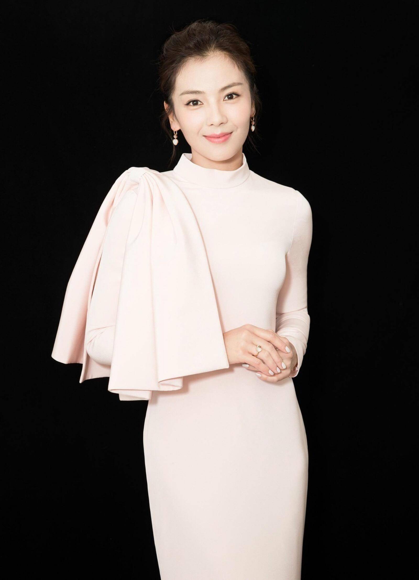 原创15年后再看刘涛不再当豪门贵妇她反而活成一部传奇