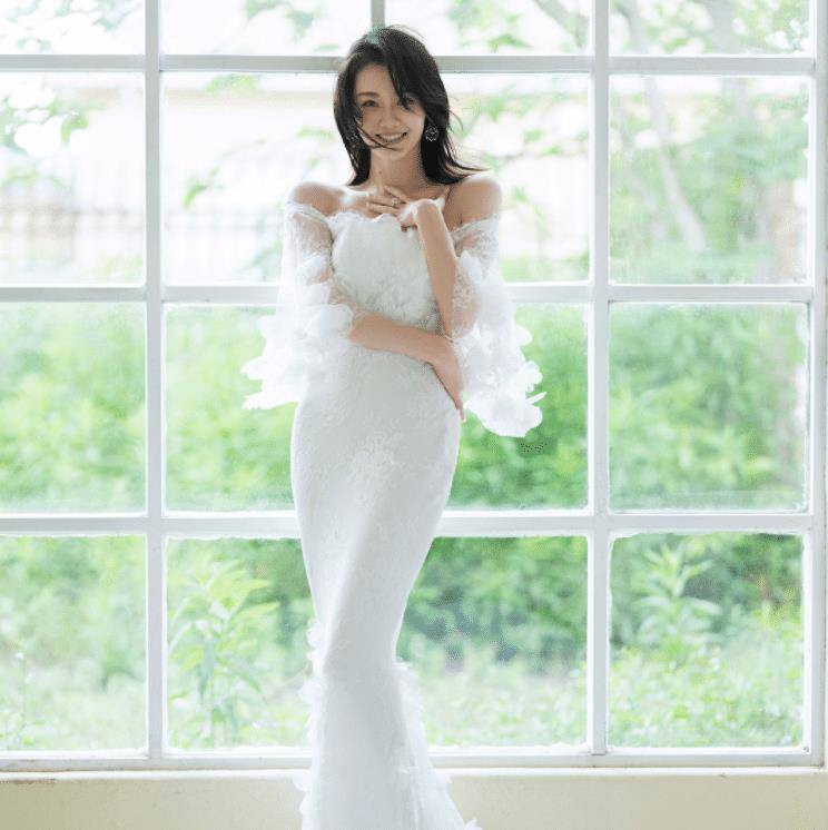 原创苗苗婚后婚纱照曝光身材高挑颜值貌美郑恺的留言甜到粉丝