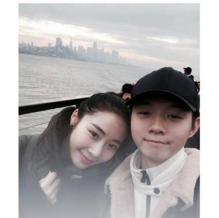 陈露王萌合照曝光?两人cp感十足,网友喊话:在一起_霍尊_恋情_回应