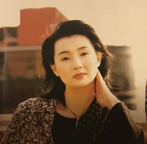 原创被男友骗千万张曼玉情路坎坷为何红颜总是薄命