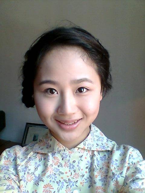 原创杨紫母亲太低调原来是甄嬛传中的她难怪女儿会这么出色