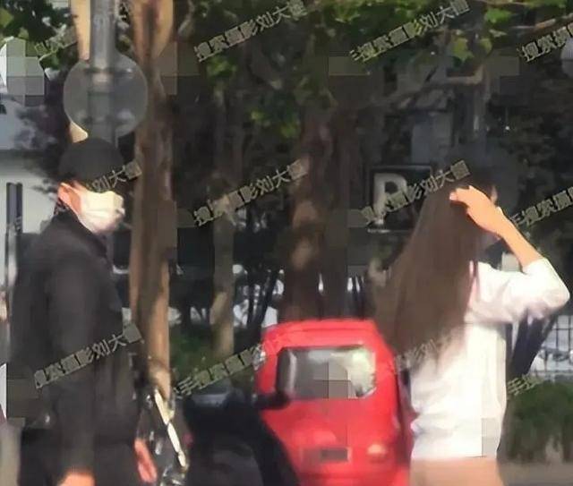 网曝张颖颖连续4天去了汪小菲的住所，张兰替儿子平息绯闻风波