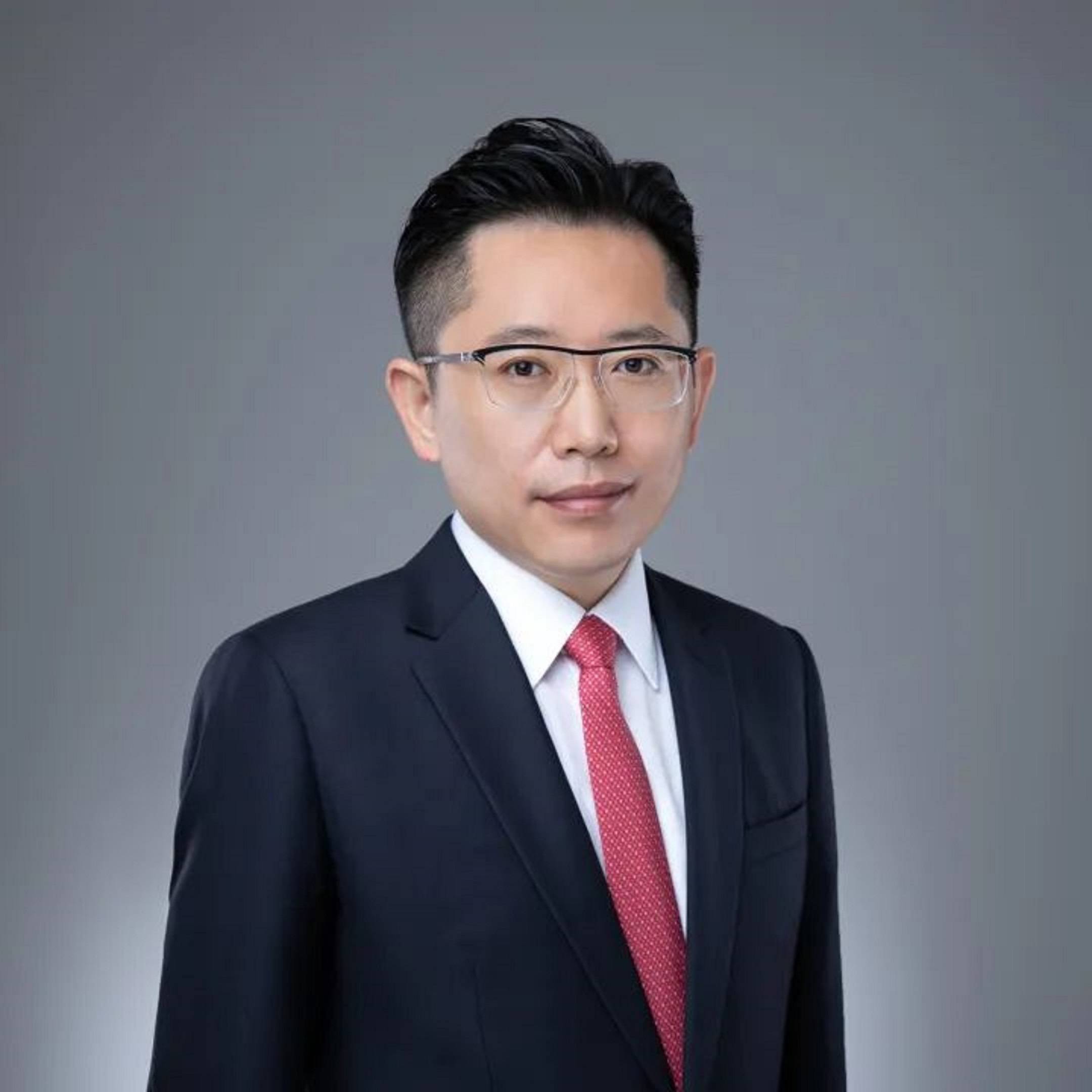 阜宁首富80后千亿帝国掌门手握4家上市公司年入1000亿