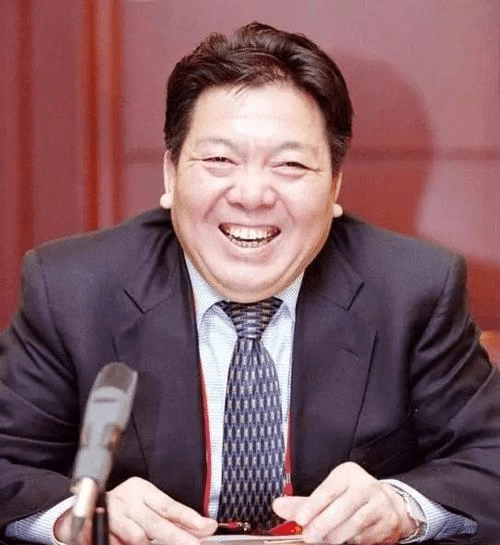 原创5000万娶车晓10年败光125亿山西前首富的儿子如今怎样了