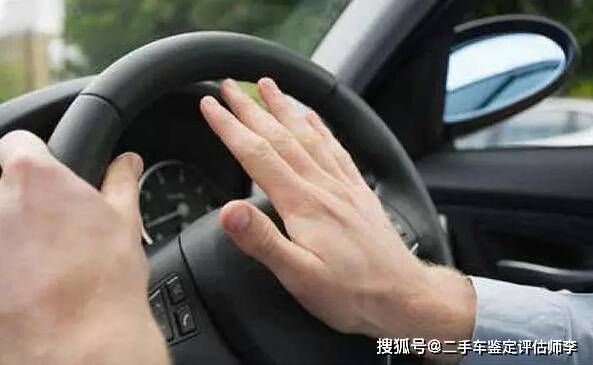 這些車燈和喇叭的汽車暗語你必須知道