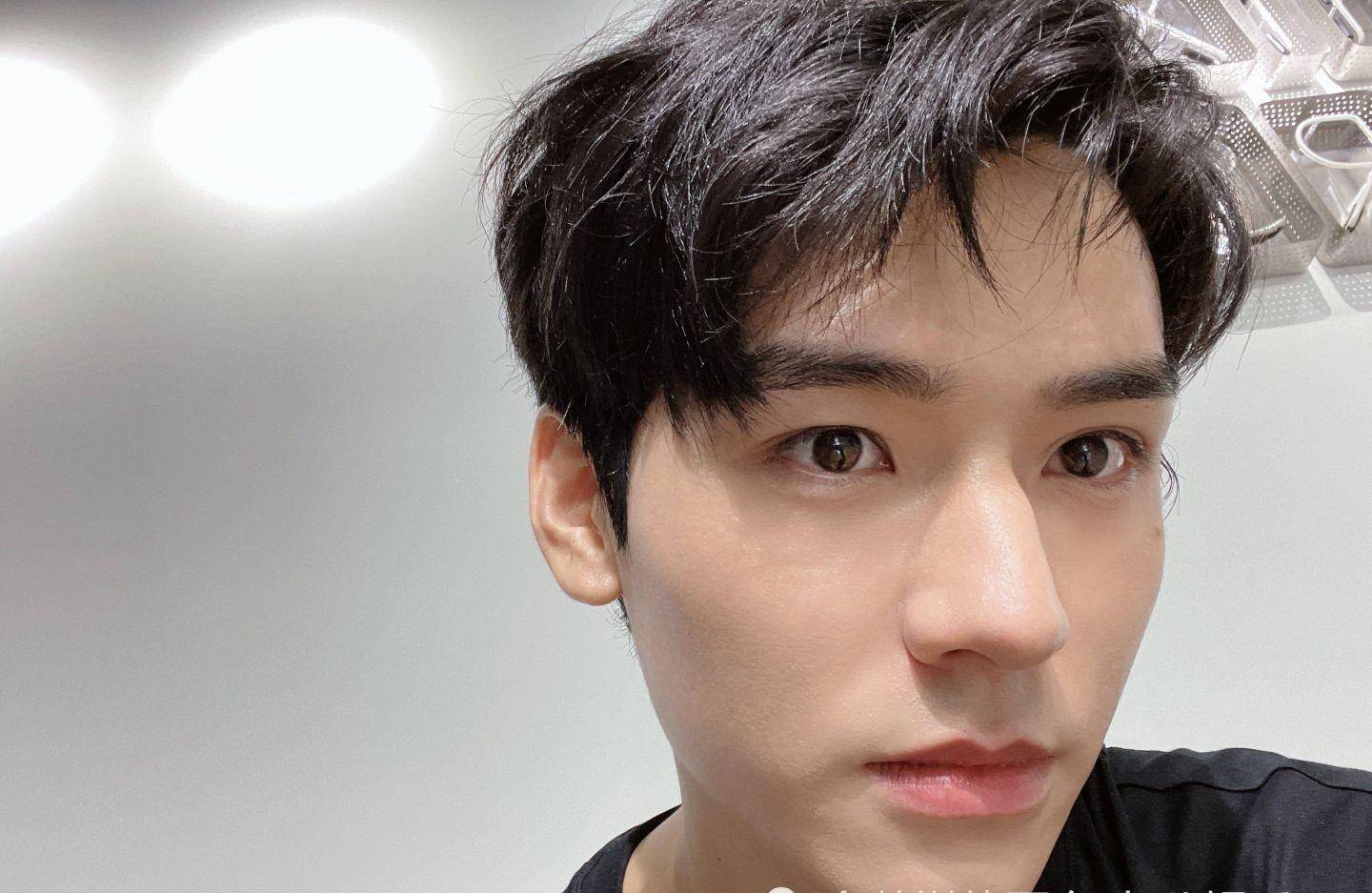 龚俊透露最新动向,晒自拍状态被赞,有望在新节目上跳舞_作品_热度