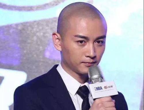 原创男星光头照肖战的想嫁李现的有点儿假邓伦的笑出猪叫声