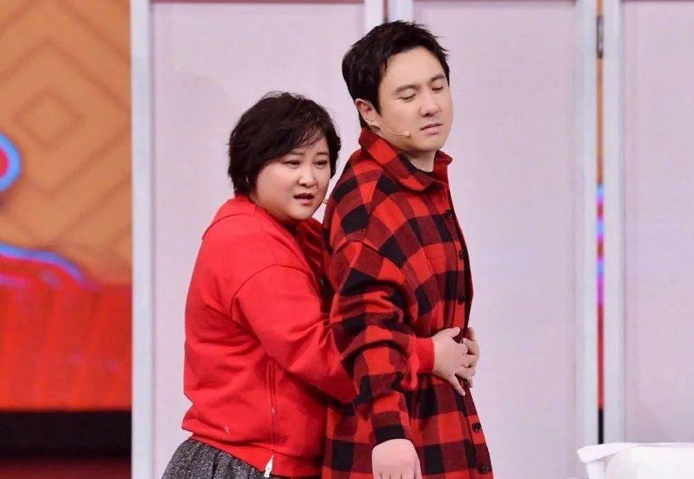 如果真的是那样,也就没有如今沈腾和贾玲的舞台cp了.