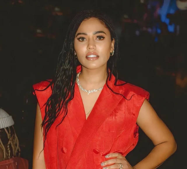 原创勇士娇妻团你给打几分库里维金斯娇妻上线克莱绯闻女友太火辣