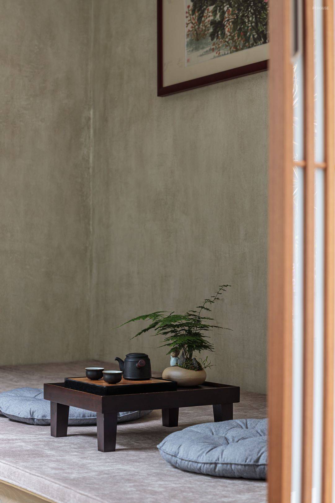 在侘寂感的新中式美宅里给心灵放个假