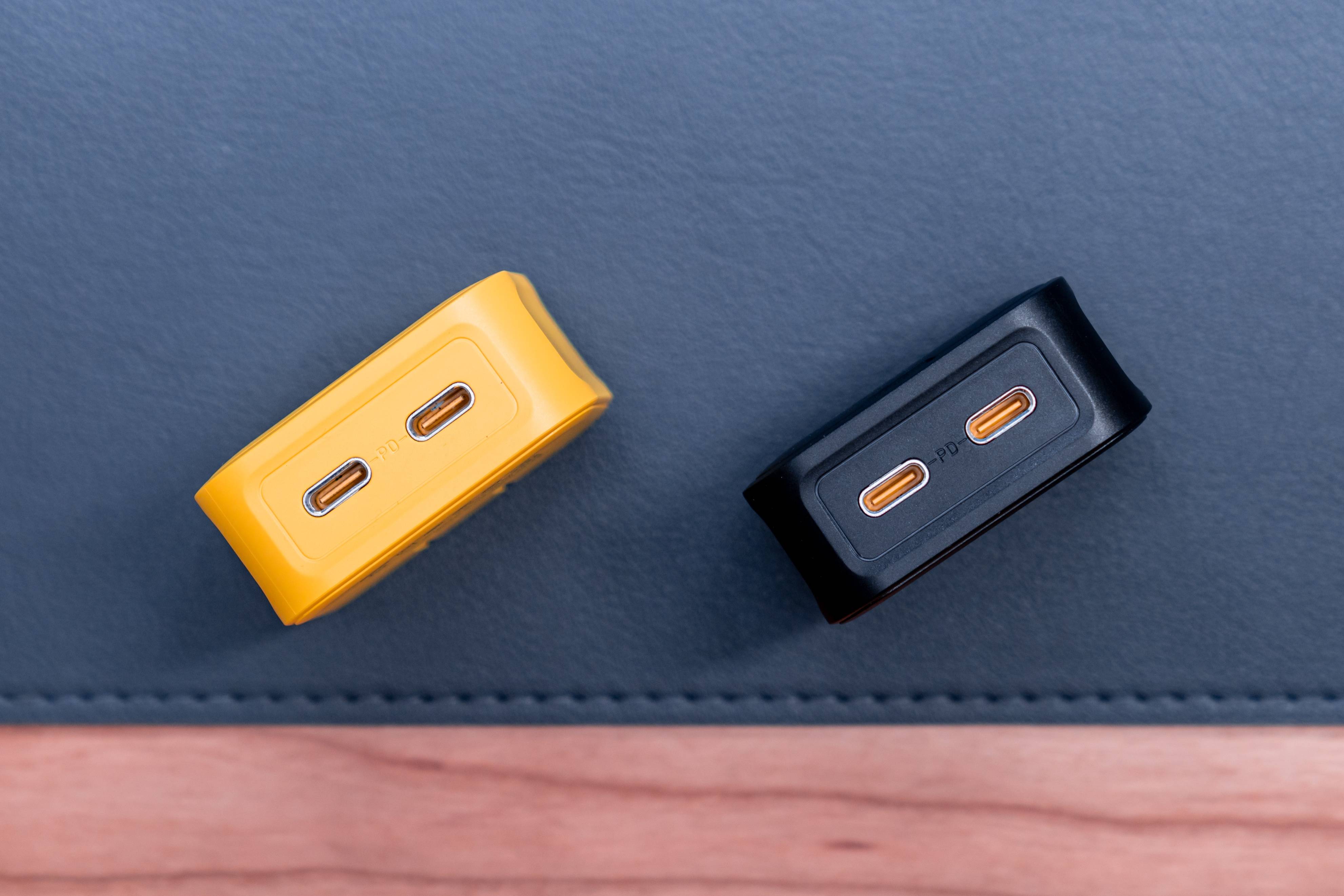 Aohi 数显快充线原来这么好玩?兼评 40W 双 C 口充电器