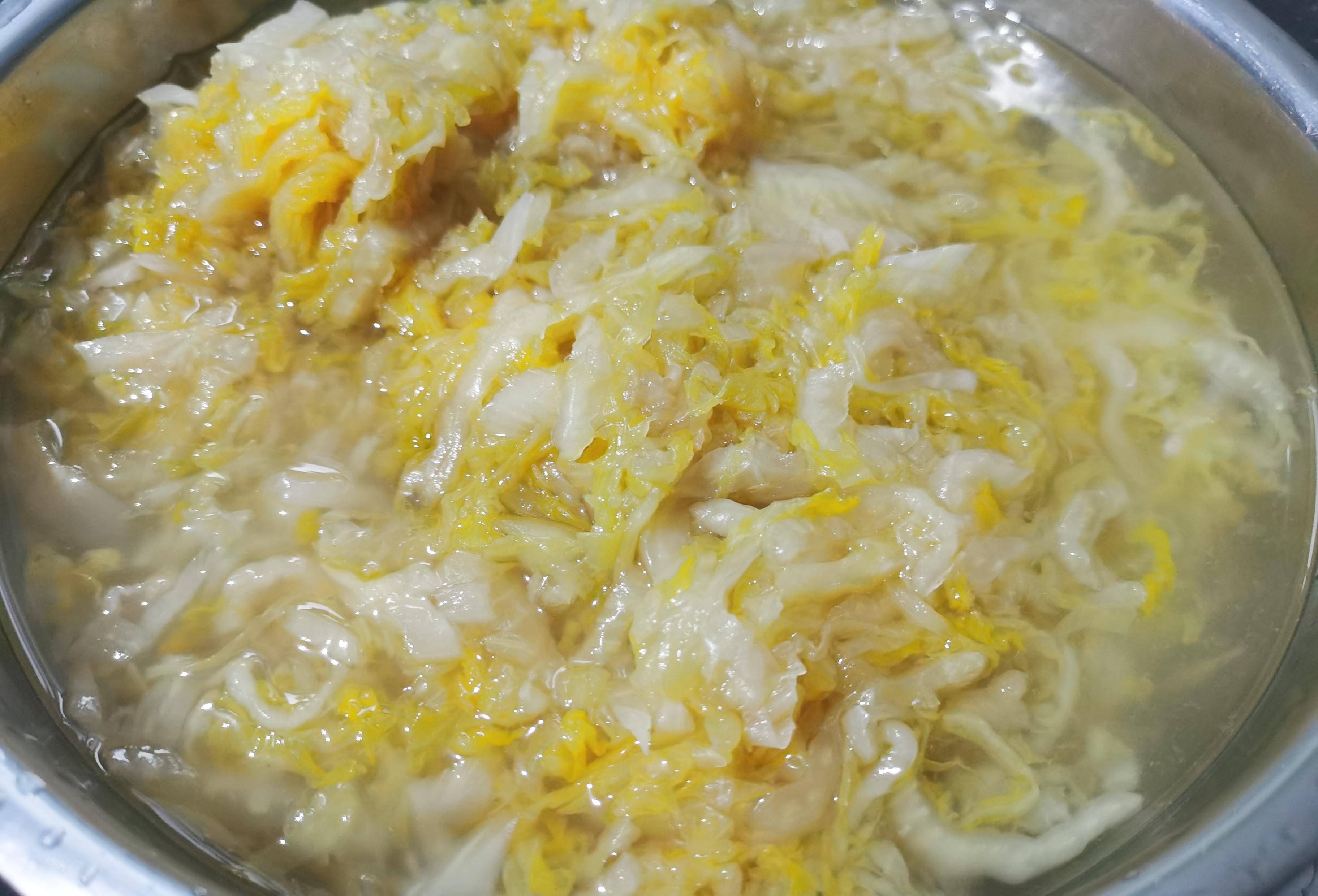 原创东北家常菜酸菜炒土豆丝不会做这道菜的朋友们来跟我学吧