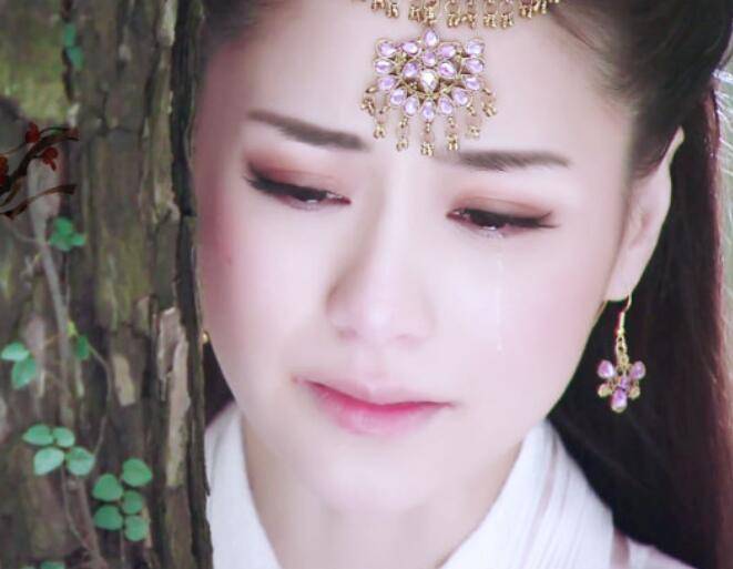 哭戏最美的5大女星,赵丽颖第4,林心如第3,第一惊艳了时光_剧中_白飞飞