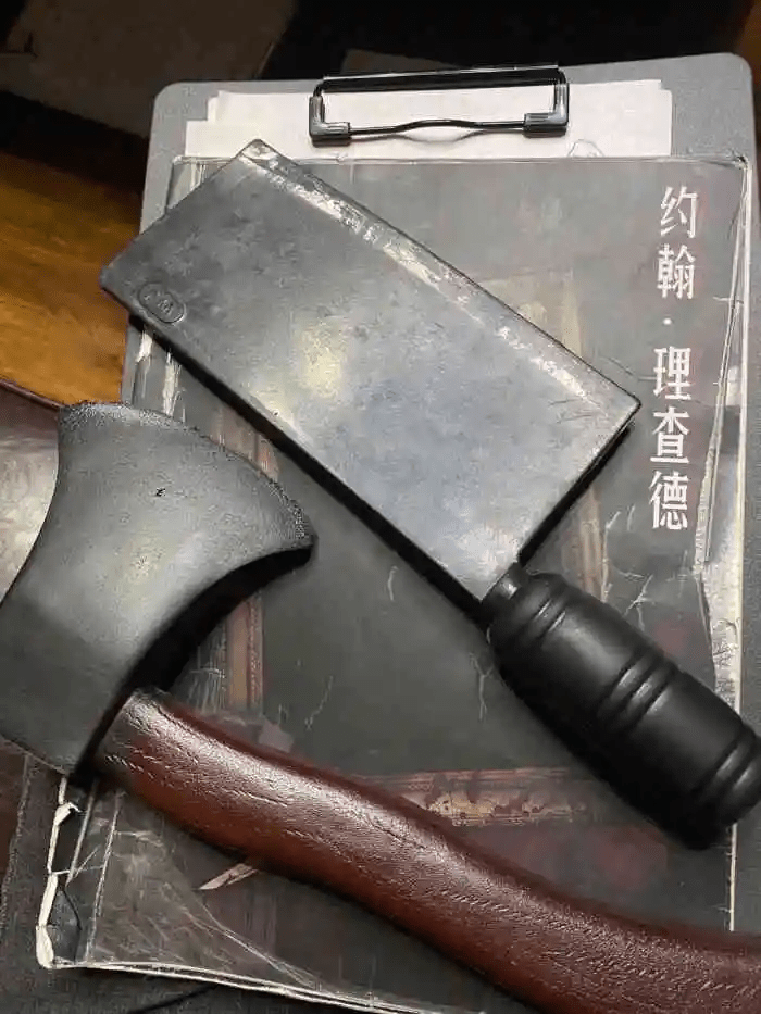剧本杀测评：打完《持斧奥夫》，我给俄罗斯套娃烧了柱高香_故事_玩家_游戏