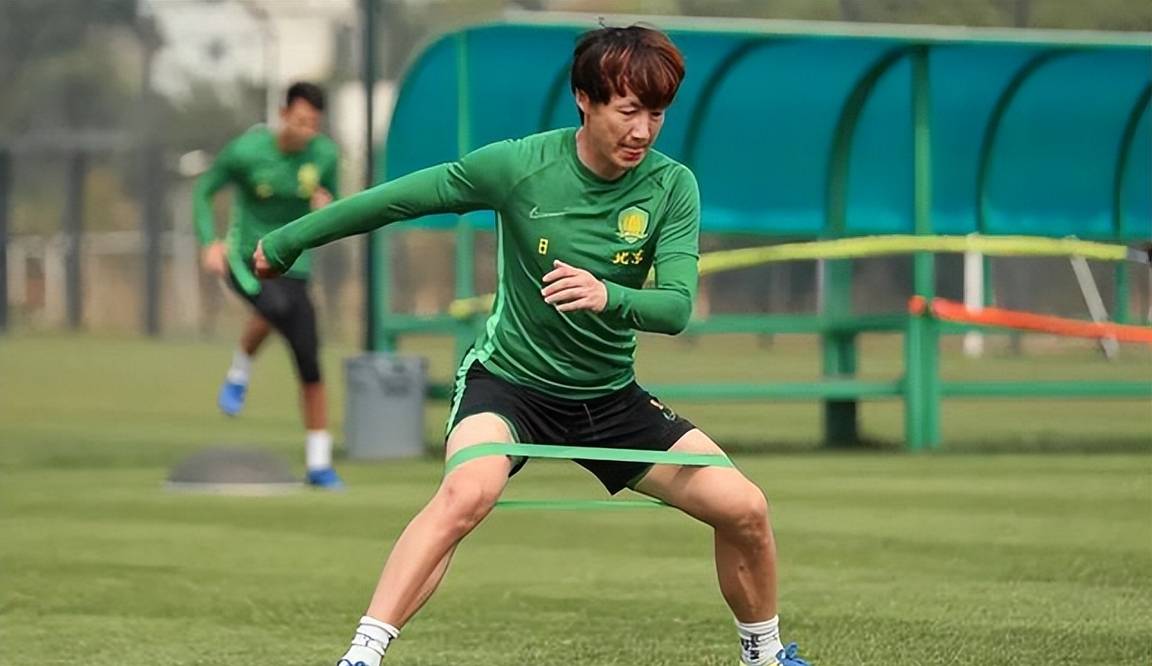 朴成将在国安重返主力,李可意外受伤无缘出战,他有望挑起大梁_比赛_本