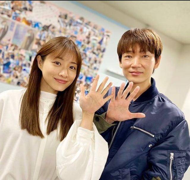 原创跟着日剧深深地恋爱学穿搭石原里美的穿搭让男神毫无抵抗力