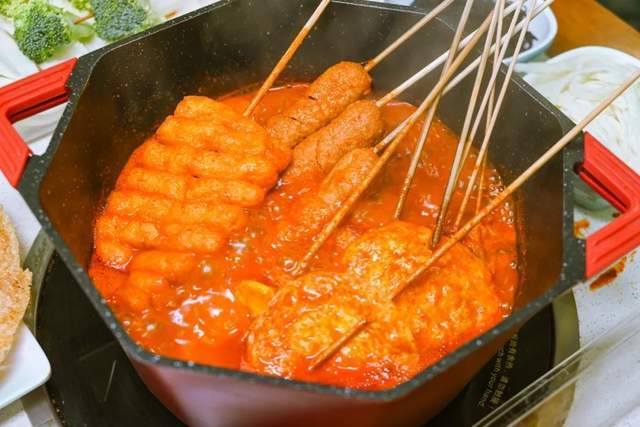 银川圈粉无数的辣糊糊,开到新城了_宁夏_味道_店里