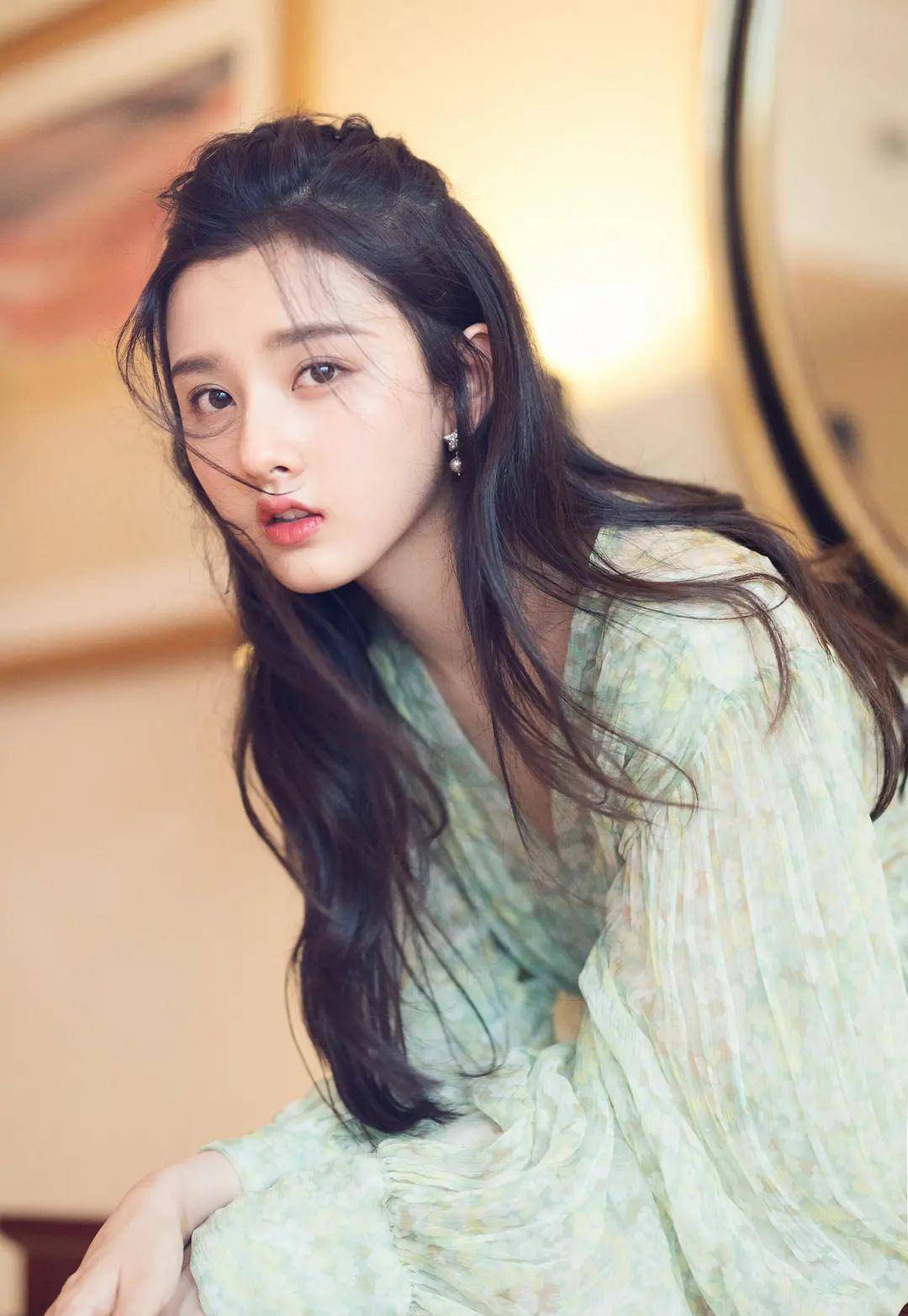 原创45位1998年出生的女明星美得各有千秋你最喜欢谁呢